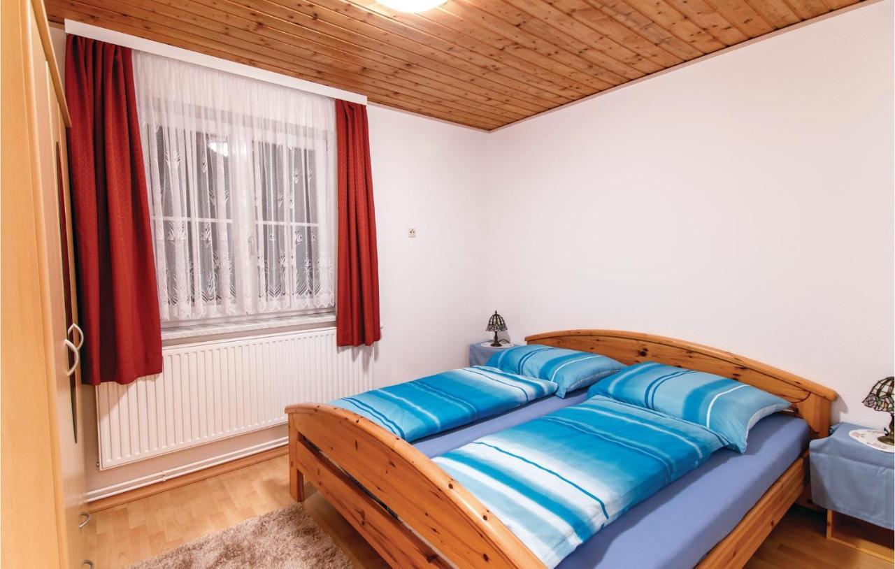 Charmantes Ferienhaus Peterdorf Bagian luar foto