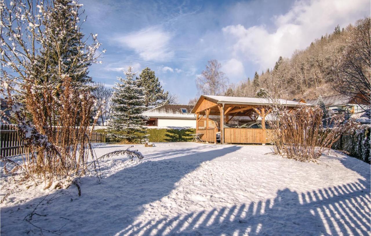 Charmantes Ferienhaus Peterdorf Bagian luar foto